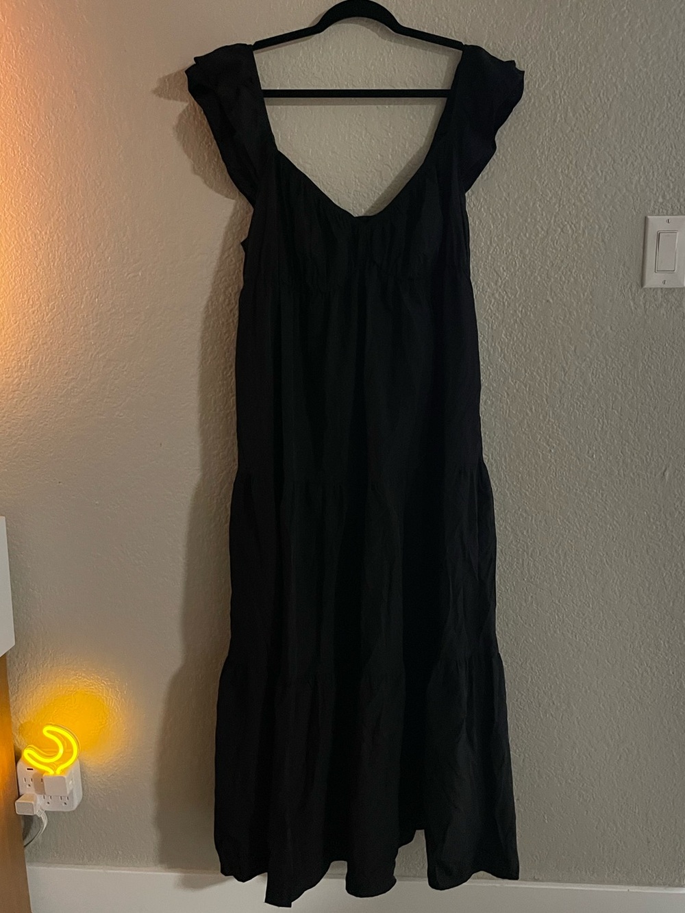 SHEIN Black Tiered Maxi Dress with Flutter Sleeves